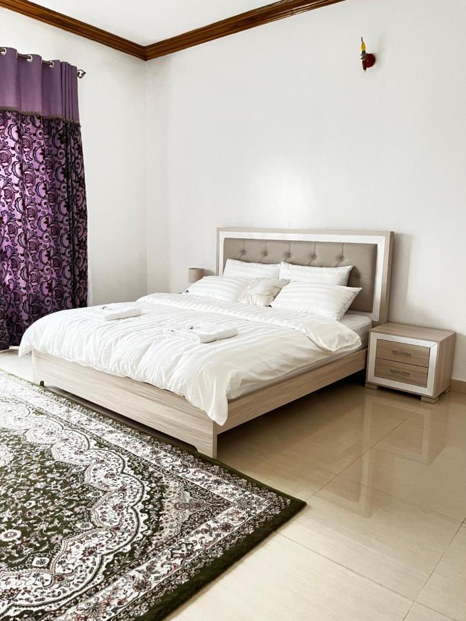 Mountain Balcony House فيلة نزوى‎
